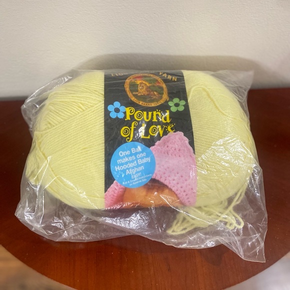 Lion Brand Yarns Pound of Love Color Pastel Yellow - Picture 5 of 5